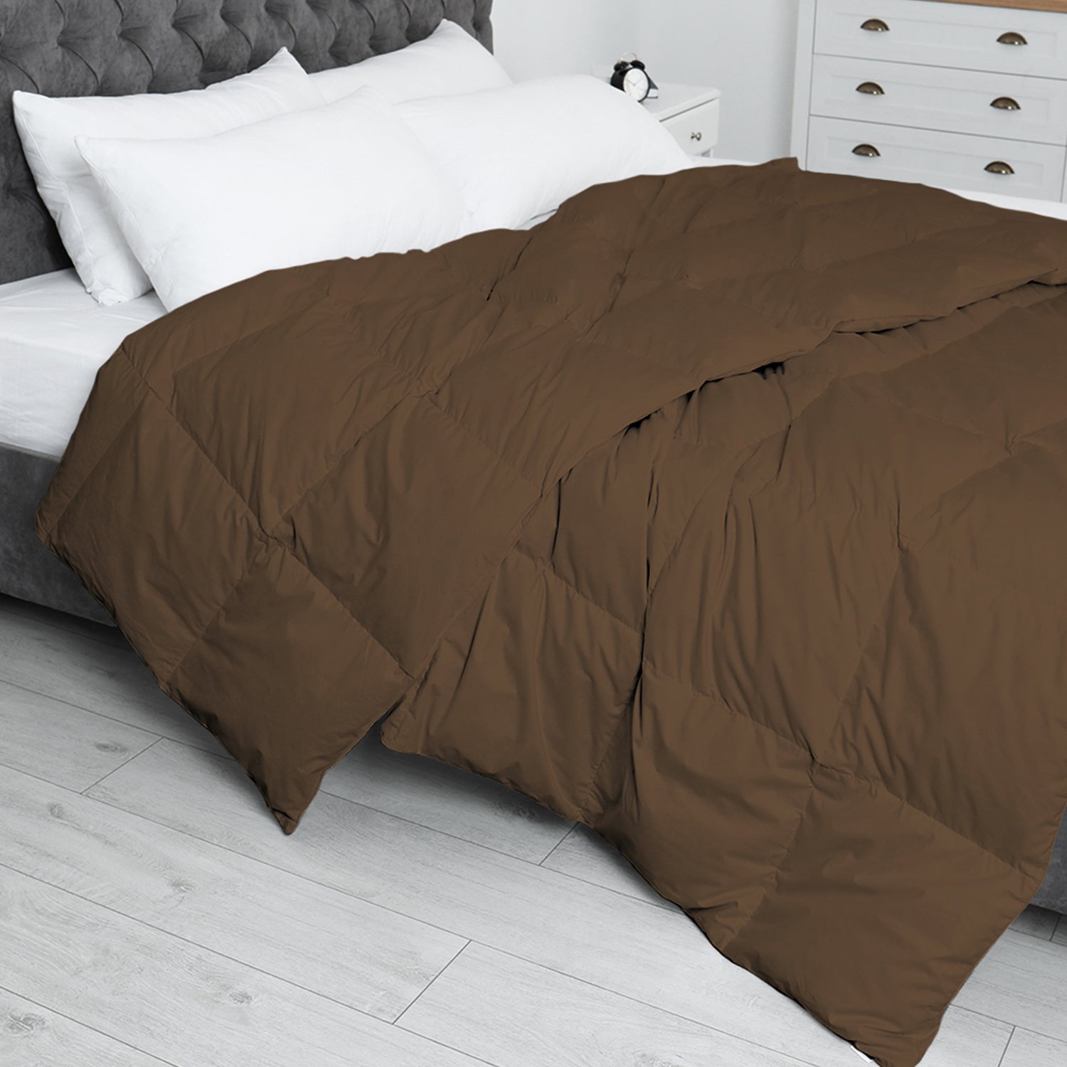 Heavenly Soft Down Alternative Comforter for a Serene Sleep