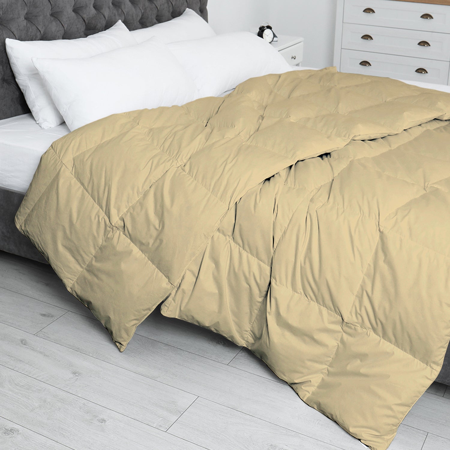 Heavenly Soft Down Alternative Comforter for a Serene Sleep