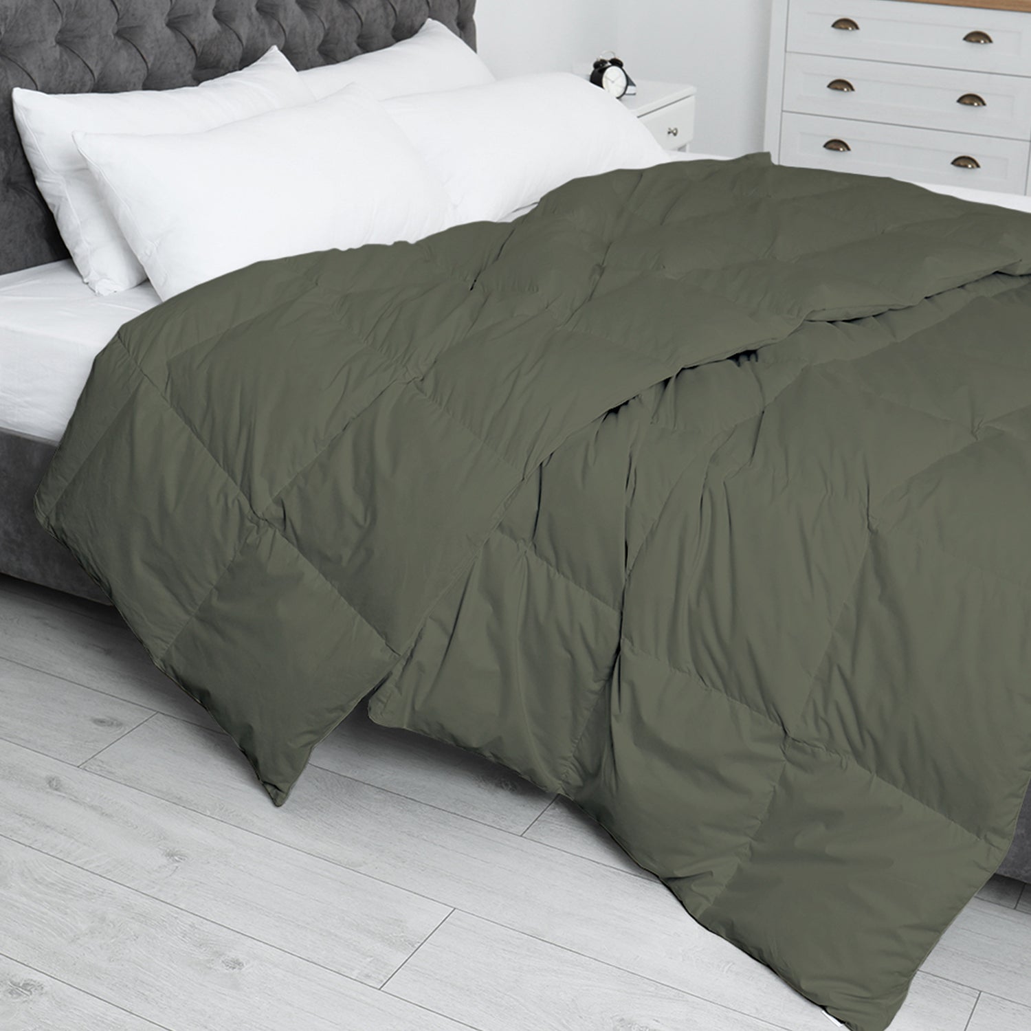 Heavenly Soft Down Alternative Comforter for a Serene Sleep