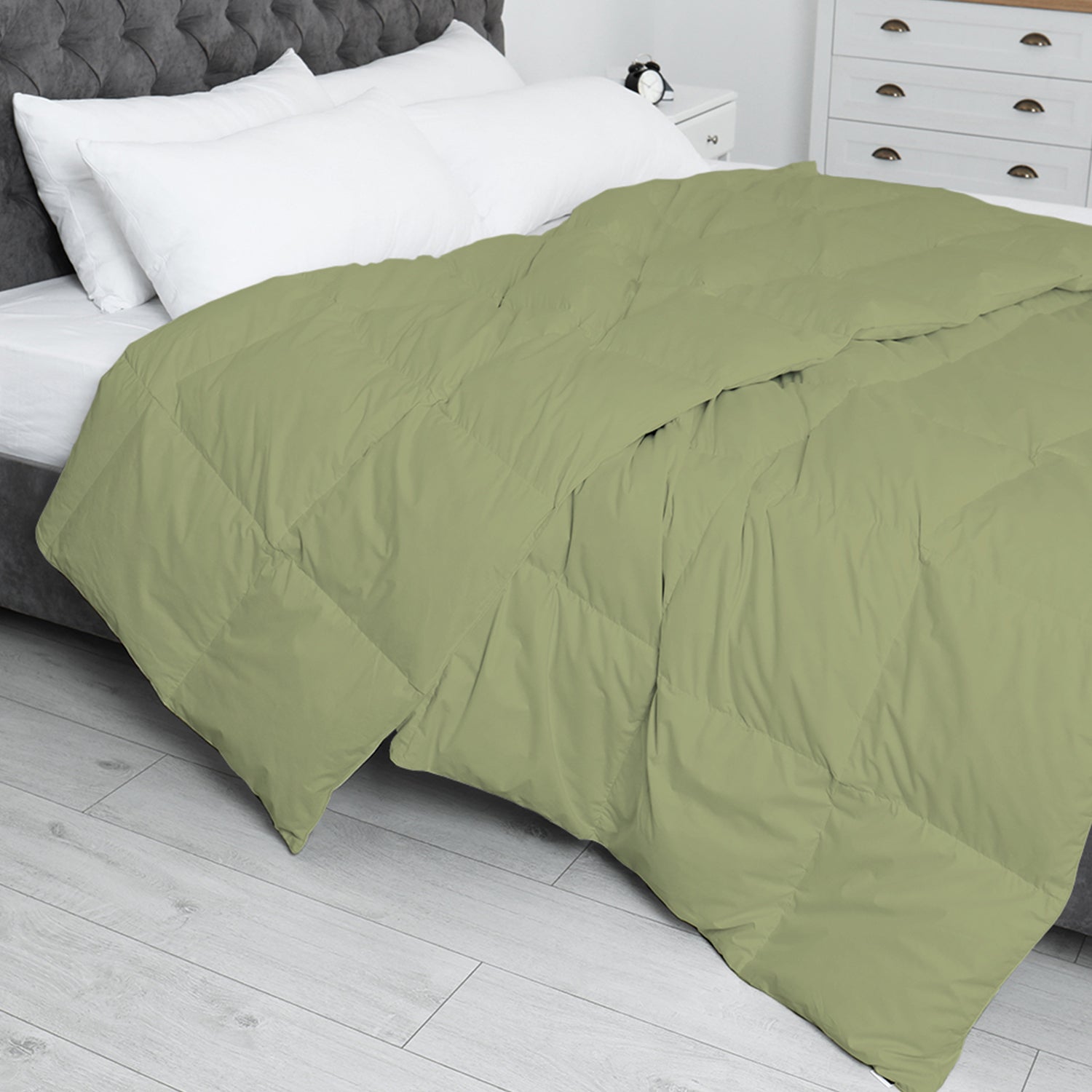 Heavenly Soft Down Alternative Comforter for a Serene Sleep